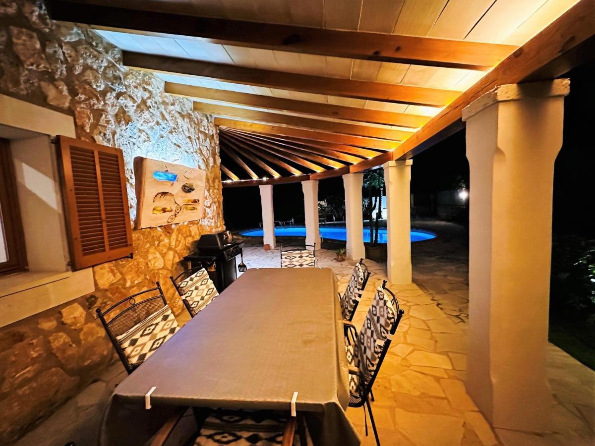 Villa Sanchez In Strandnahe Mit Pool, Jacuzzi, Klima, Wifi, Gas Bbq ซานตานยี ภายนอก รูปภาพ