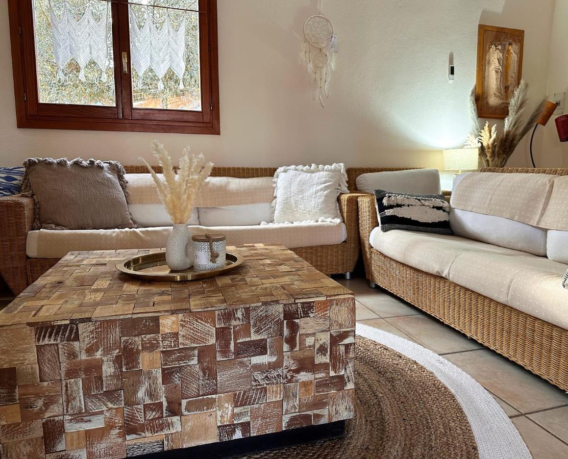 Villa Sanchez In Strandnahe Mit Pool, Jacuzzi, Klima, Wifi, Gas Bbq ซานตานยี ภายนอก รูปภาพ